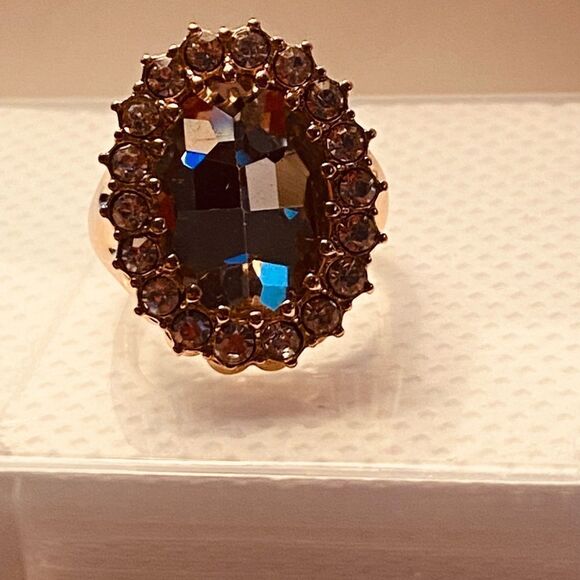 Gold Mix Pave & Pearls Ring Set Size 9 - Picture 9 of 12